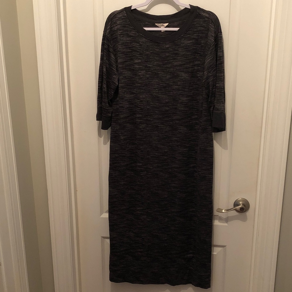 Secret Treasures Charcoal 3/4 Sleeve Lounge Dress with side pockets